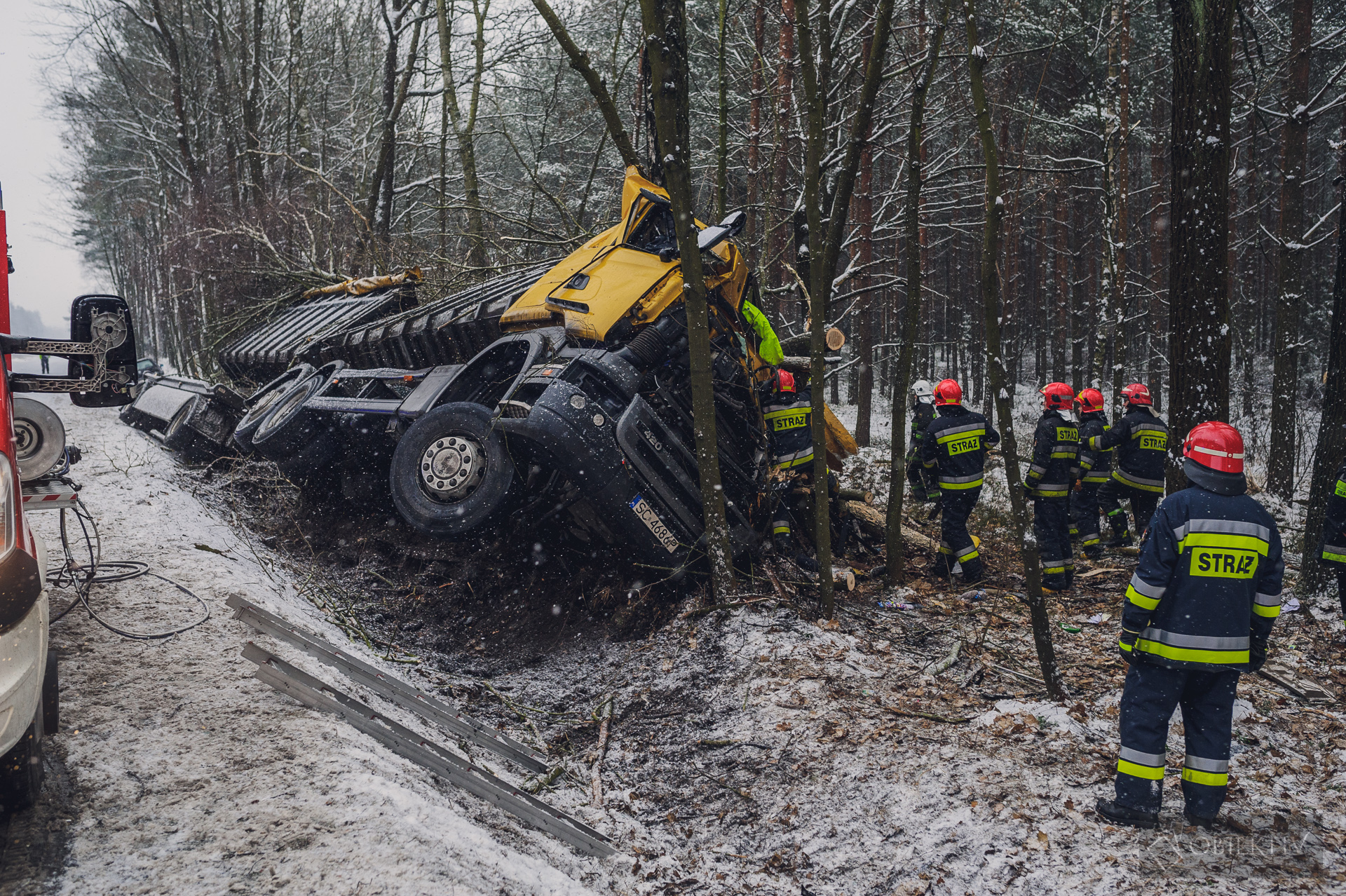 Wypadek samochodu ciężarowego w miejscowości Kalety