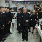 Spotkanie w Centralnej Szkole PSP szefa MSWiA z funkcjonariuszami pełniącymi służbę w Święta Bożego Narodzenia