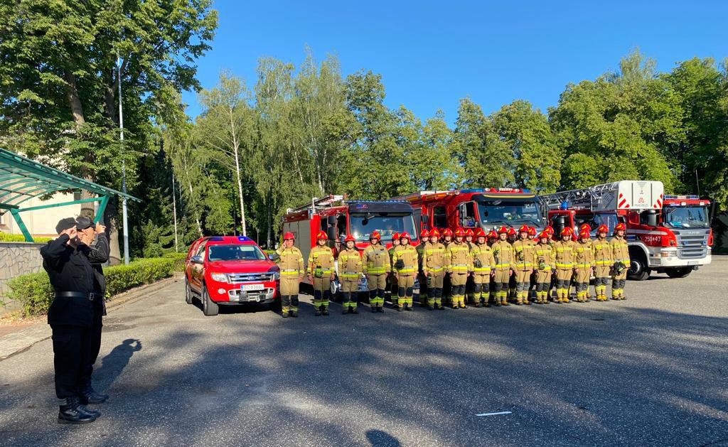 Minuta ciszy dla funkcjonariusza Państwowej Straży Pożarnej, który zginął w wypadku podczas służby, ponosząc najwyższą ofiarę, tracąc życie